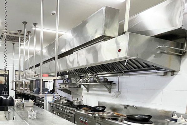Exhaust hood for commercial industrial use